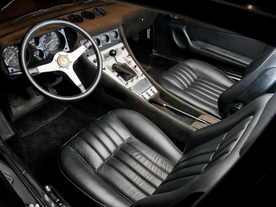  Ferrari 365 GTC/4 1971 года  (фото 18 из 32)